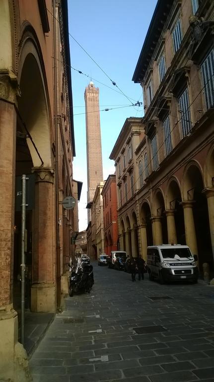 The Frog'S Hideaway Apartment Bologna Exterior photo